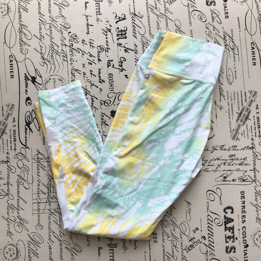 Fabletics High Waisted workout leggings